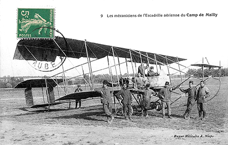 Guerre 14-18 France carte postale photo pilotes autour biplan Farman Guerre 14-18 France carte postale photo pilotes autour biplan Farman